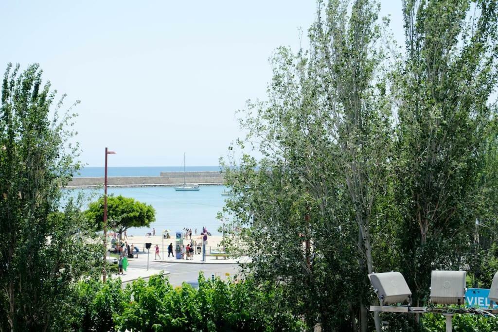 Primera Linea En Playa Sur. Plaza Constitucion Peñíscola المظهر الخارجي الصورة